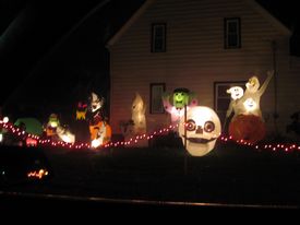 Halloween displays 2013