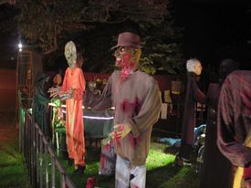 Halloween displays 2016