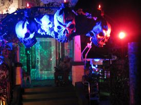 Halloween displays 2018