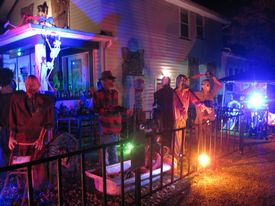 Halloween displays 2018