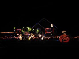 Halloween displays 2018