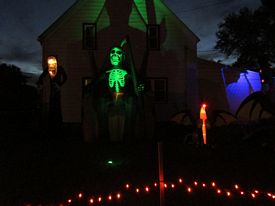 Halloween displays 2019