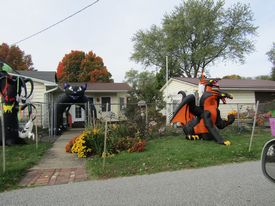 Halloween displays 2019