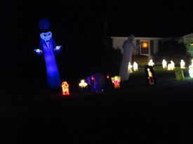 Halloween displays 2019