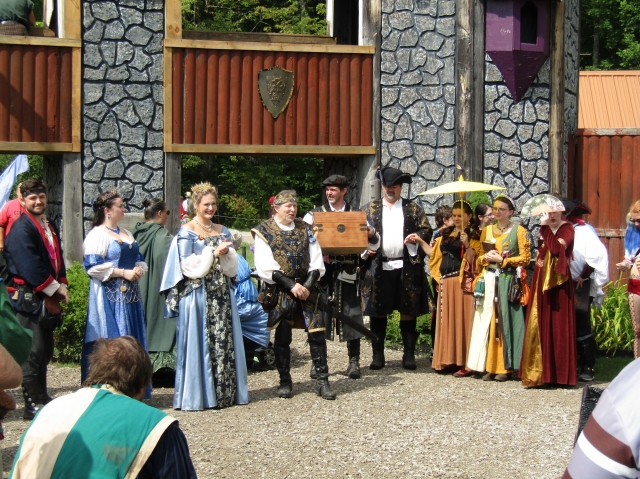 cast231202.jpg
