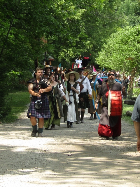 parade210701.jpg