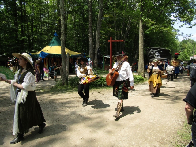 parade210702.jpg