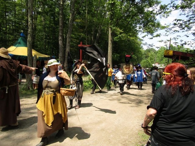 parade210703.jpg
