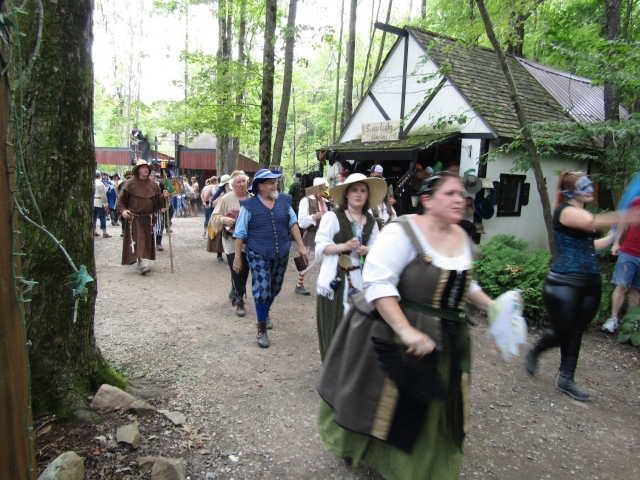 parade210706.jpg