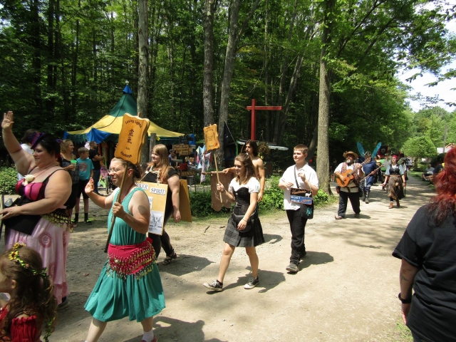 parade210707.jpg