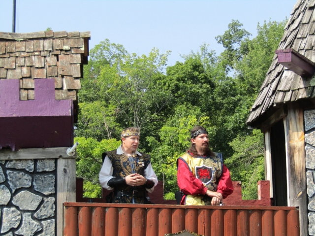 cast211001.jpg