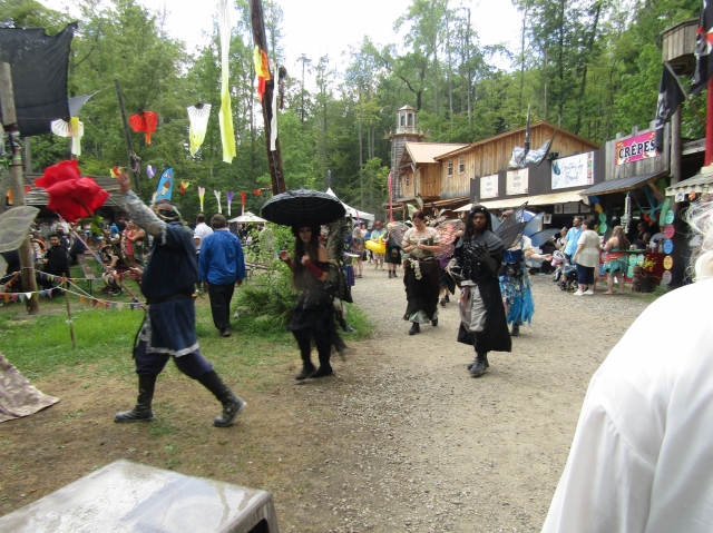 parade251406.jpg