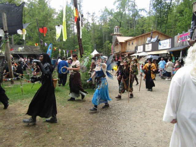 parade251407.jpg