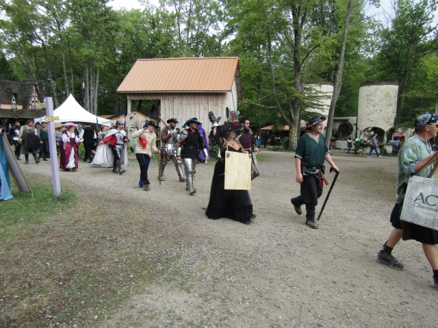 parade251421.jpg