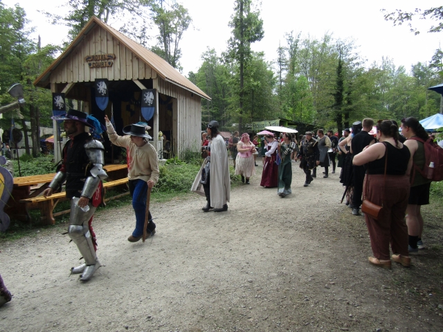parade251423.jpg