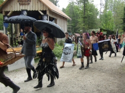 parade251414.jpg