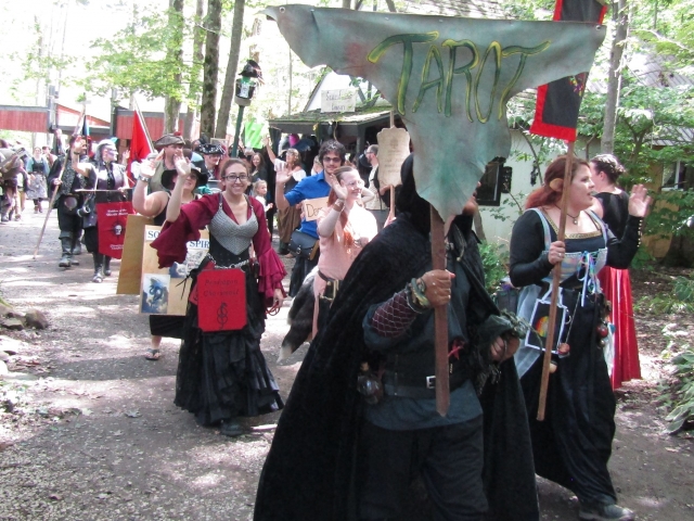 parade211107.jpg