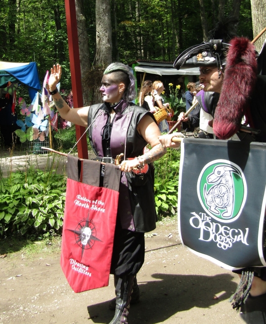 parade211108.jpg