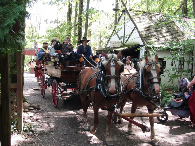 parade211119.jpg