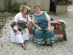 cast190901.jpg