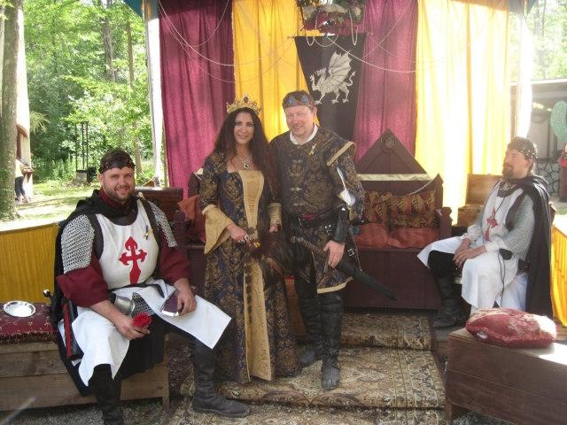 cast180401.jpg