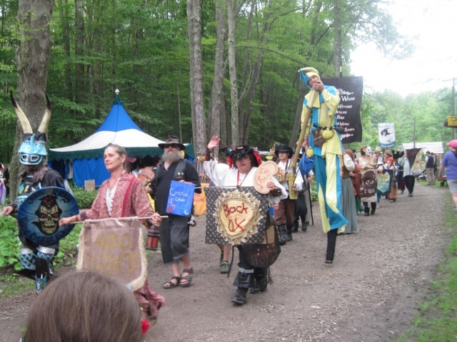 parade180602.jpg