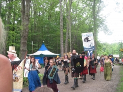 parade180604.jpg
