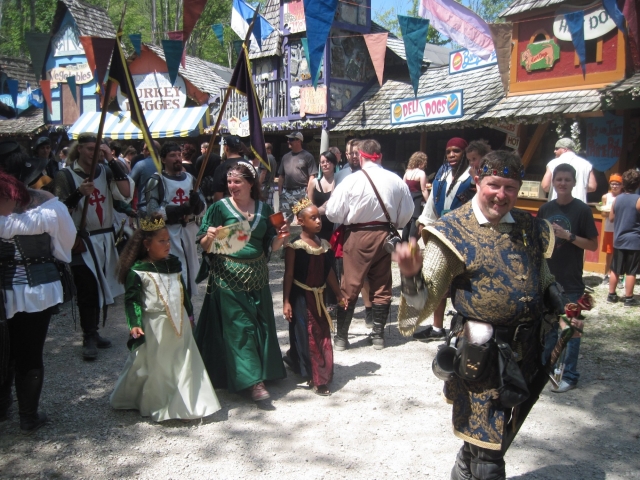 parade180701.jpg