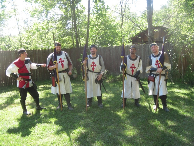 cast180902.jpg