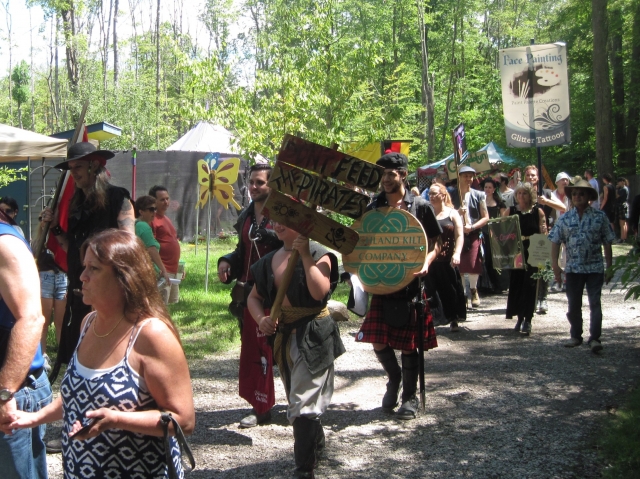 parade180907.jpg