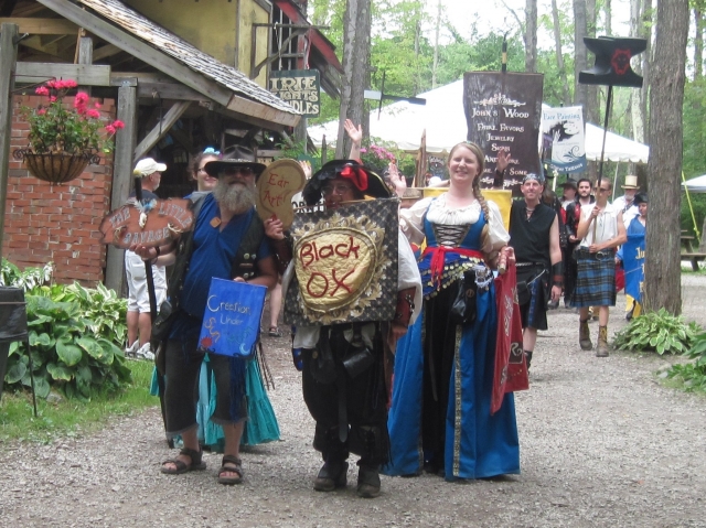 parade181206.jpg
