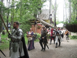 parade181204.jpg