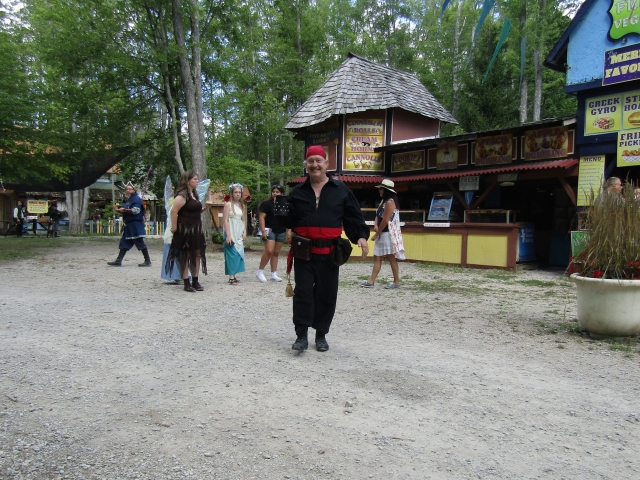people220702.jpg