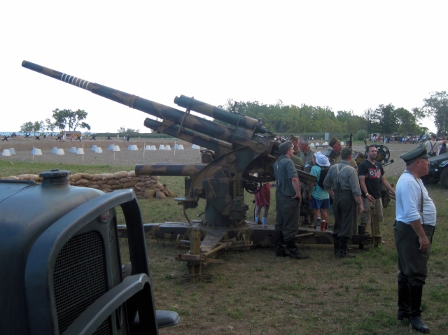 dday17019.jpg
