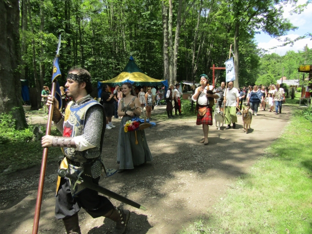 parade210112.jpg