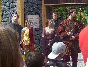 GLMF 07 opening gate