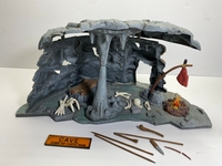 lucascave02.jpg