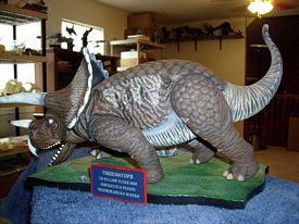 Three horned dinoe - triceratops
