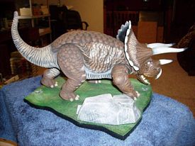 Three horned dinoe - triceratops