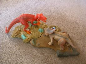 Aurora Prehistoriic Scenes built up models
