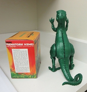 Aurora Allosaurus model kit contents