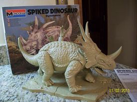 Monogram '79 spiked dinosaur box