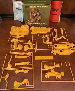 sabertooth tiger model