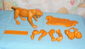 sabertooth tiger model